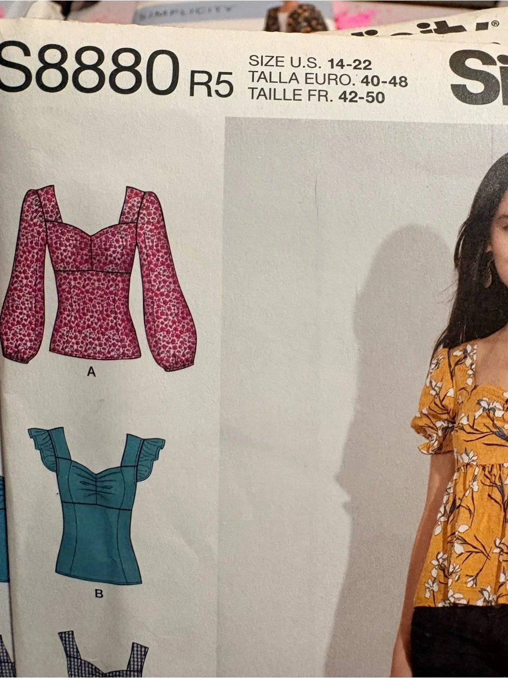 BN UNCUT SIMPLICITY 8880 R5 PLUS SIZE SEWING PATTERNS TOPS